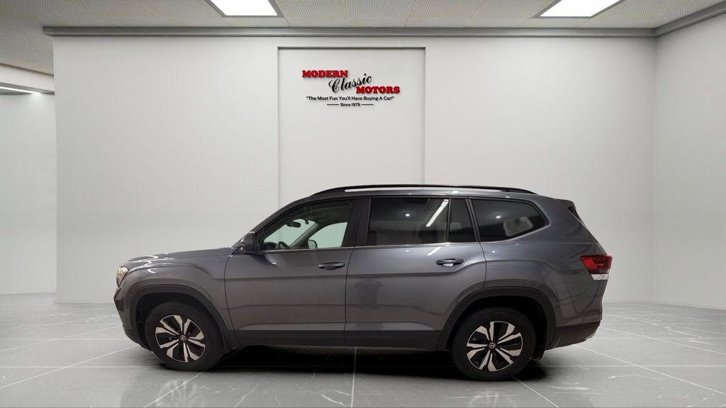 Used 2024 Volkswagen Atlas SE FWD image 2