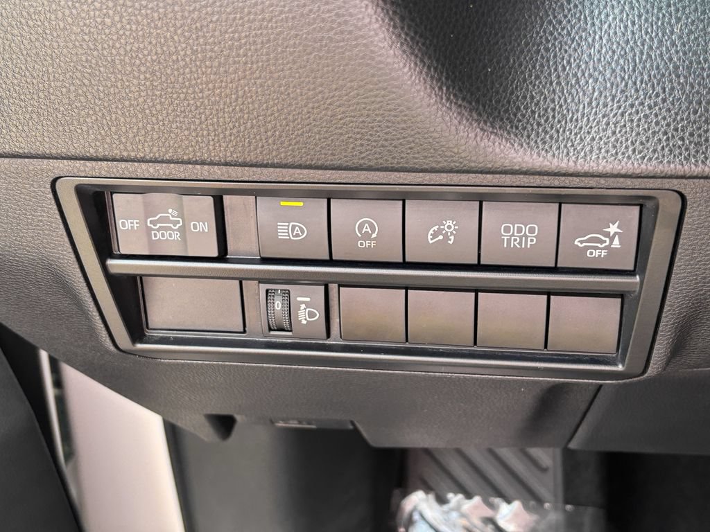 Used 2024 Toyota Tundra SR5 w/ SR5 Convenience Package AWD/4WD image 32