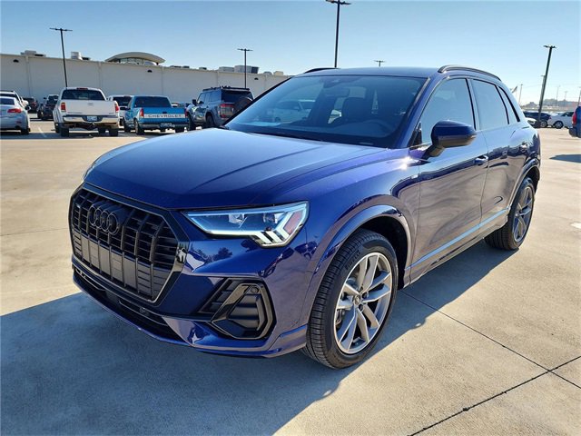 New 2025 Audi Q3 2.0T Premium image 3