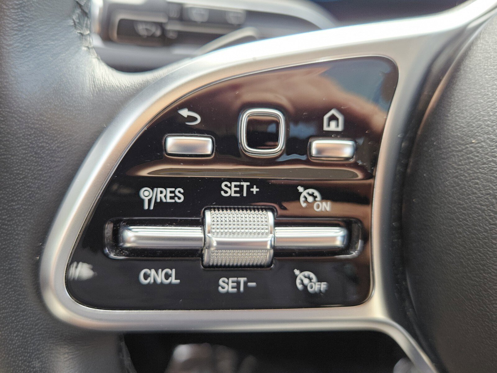 Certified 2023 Mercedes-Benz GLE 450 4MATIC image 28