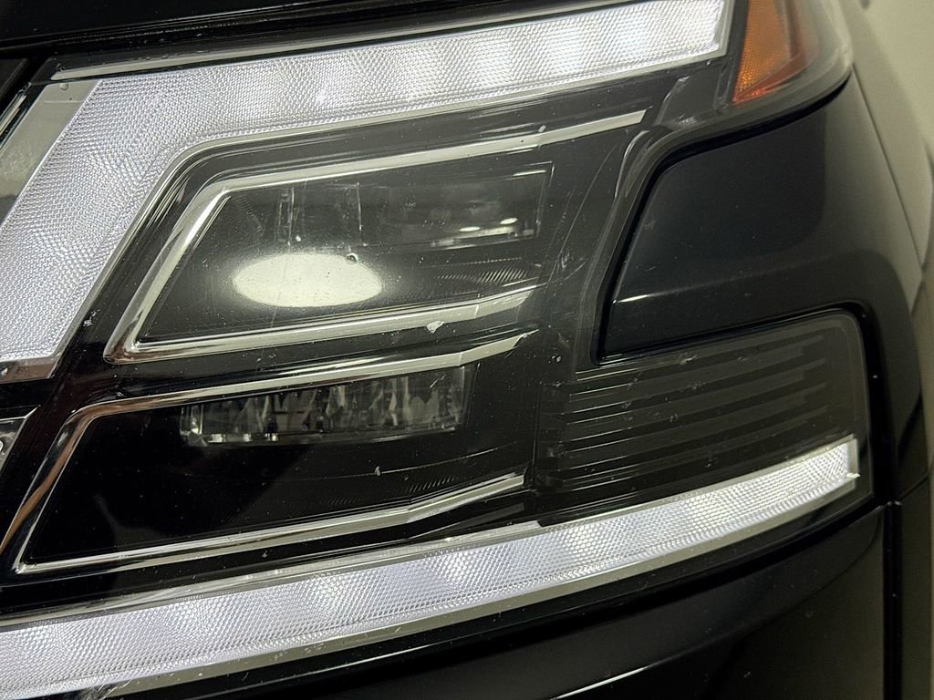 Used 2024 Nissan Armada SV RWD image 39