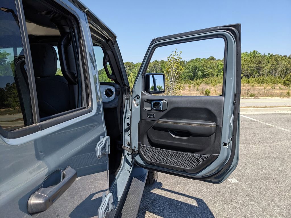 Certified 2025 Jeep Wrangler Unlimited Sahara AWD/4WD image 57