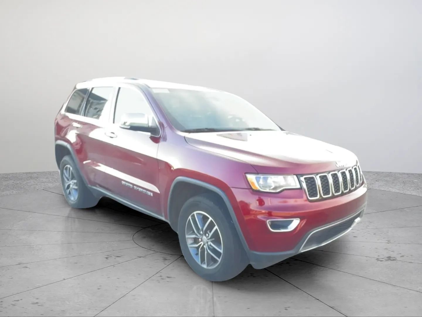 Used 2017 Jeep Grand Cherokee Limited AWD/4WD image 11