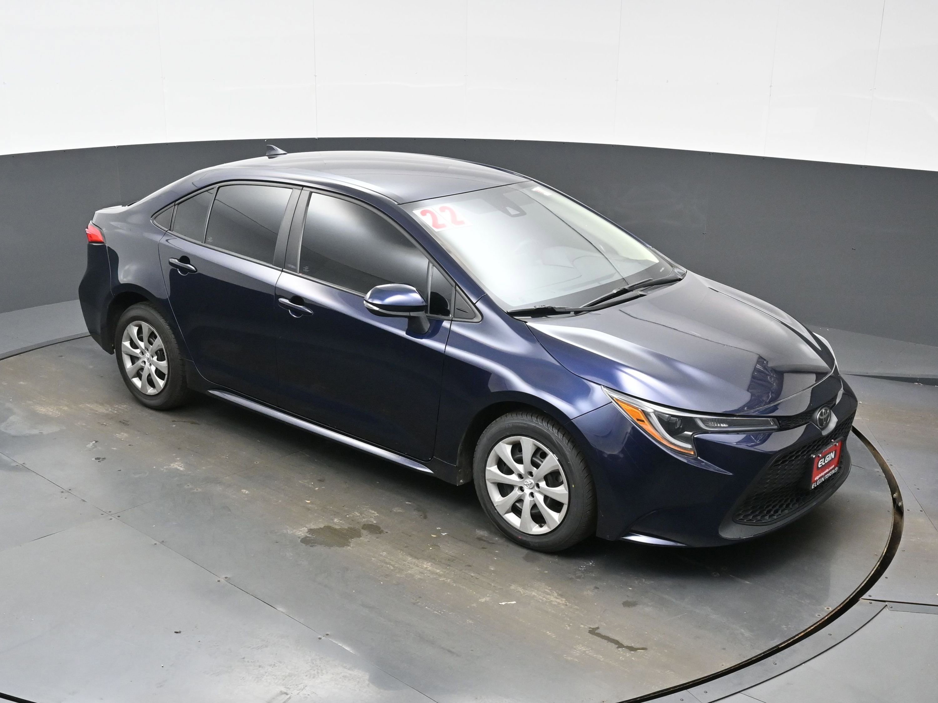Used 2022 Toyota Corolla LE FWD image 31
