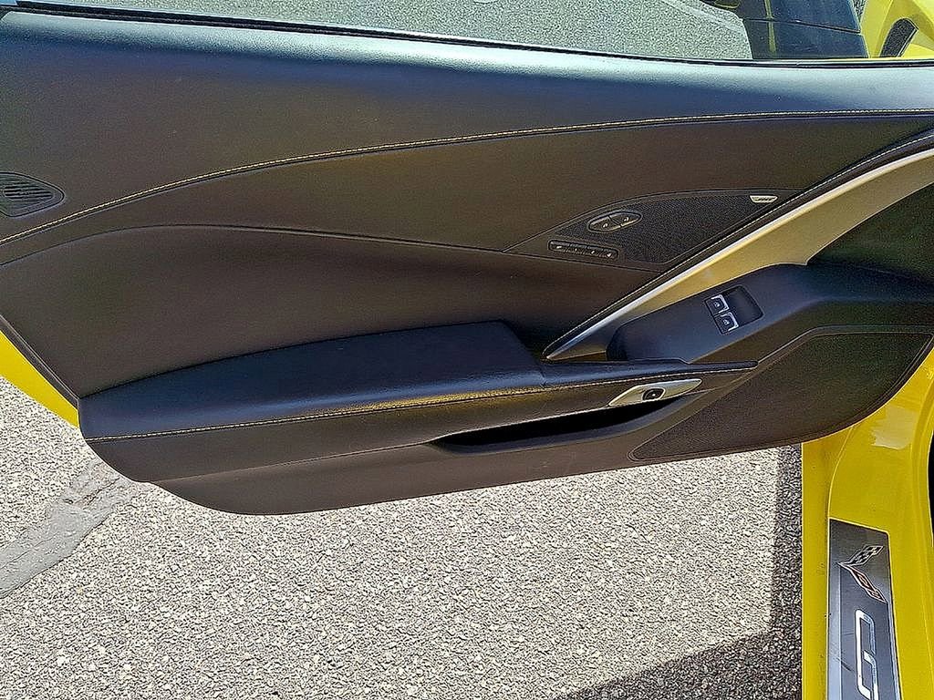 Used 2016 Chevrolet Corvette Stingray Coupe w/ 3LT Preferred Equipment Group image 11