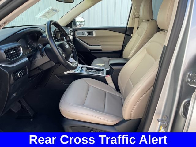 Used 2024 Ford Explorer XLT w/ Equipment Group 202A AWD/4WD image 9