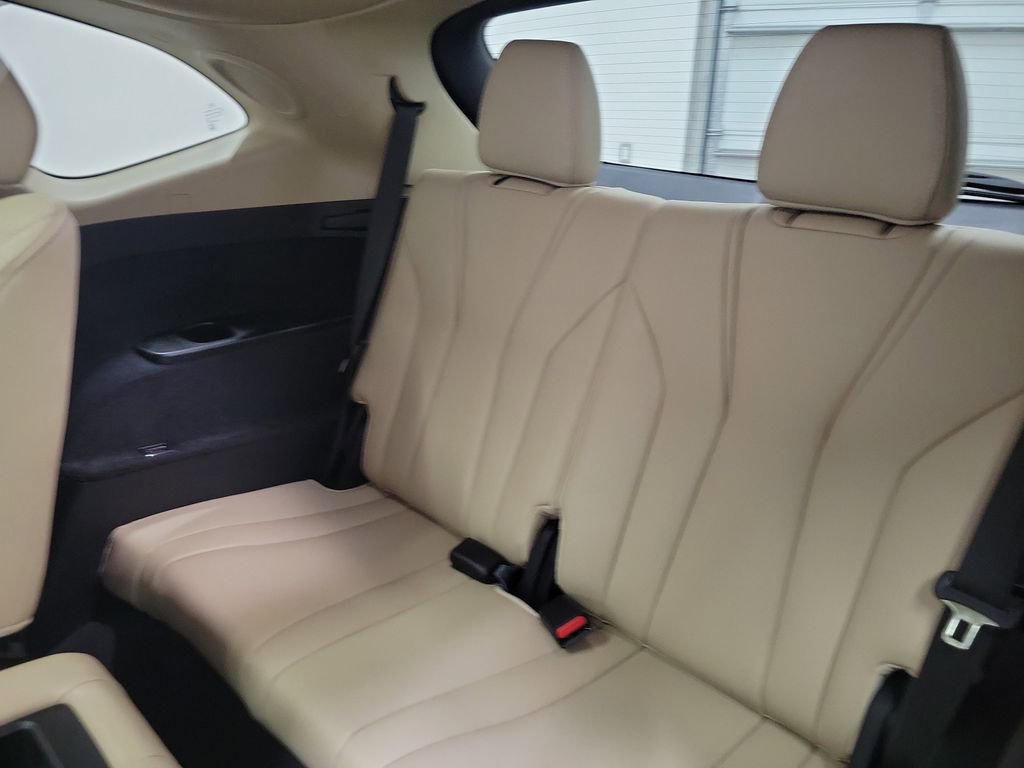 Used 2025 Acura MDX w/ Technology Package image 14