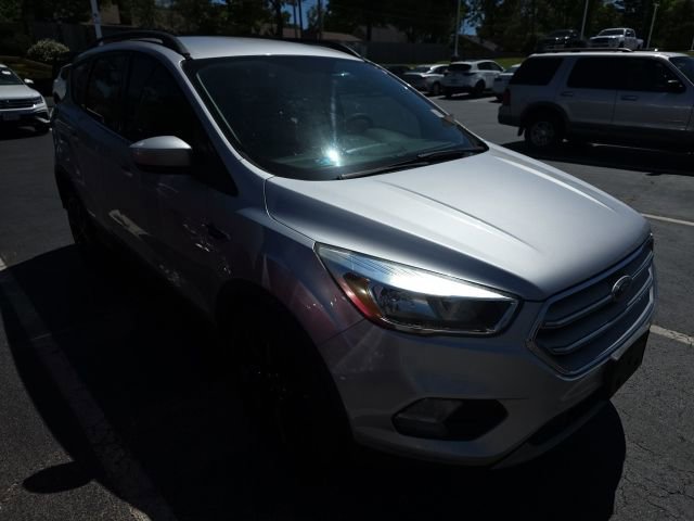 Used 2018 Ford Escape SE FWD image 1