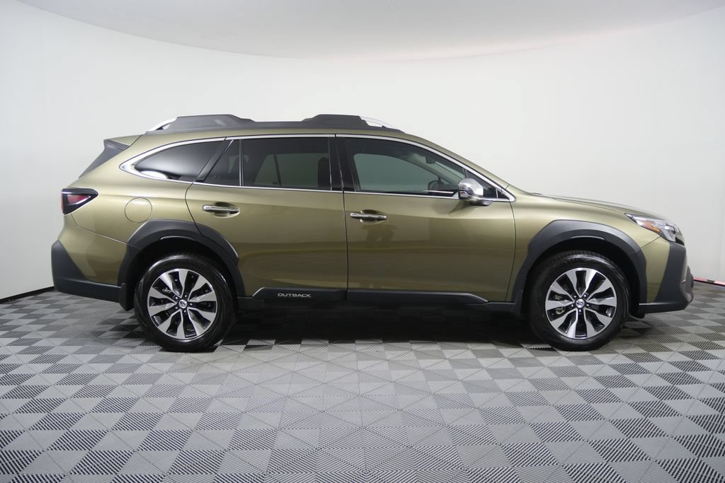 Used 2025 Subaru Outback Touring XT w/ Popular Package #2 AWD/4WD image 6