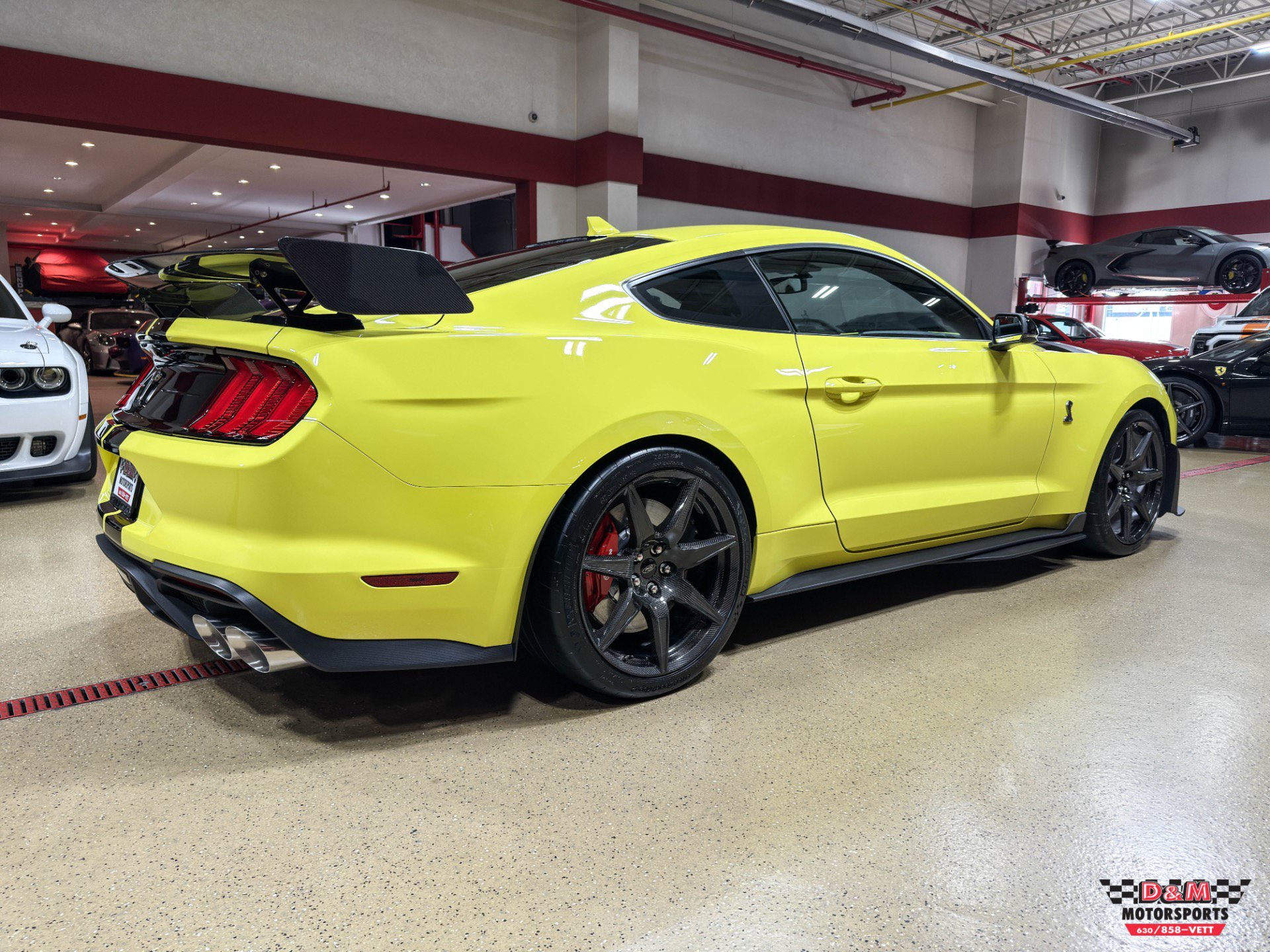 Used 2021 Ford Mustang Shelby GT500 w/ Carbon Fiber Track Pack RWD image 5