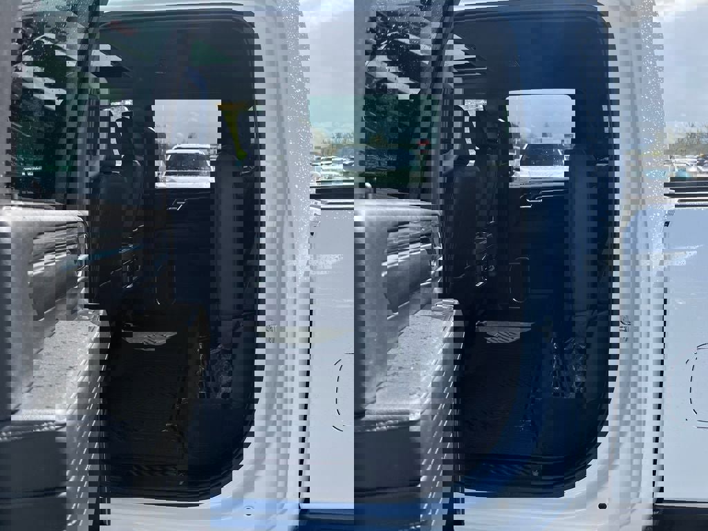 Used 2024 Chevrolet Silverado 2500 LTZ w/ LTZ Premium Package image 29