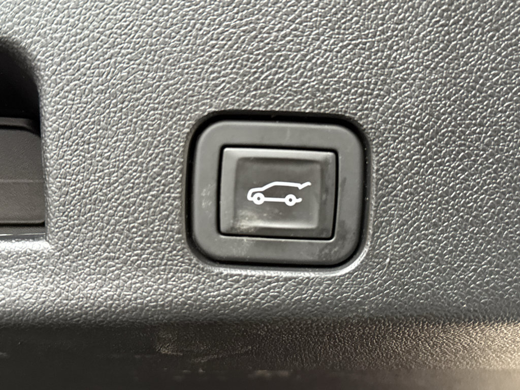 Used 2026 Chevrolet Traverse Z71 AWD/4WD image 23