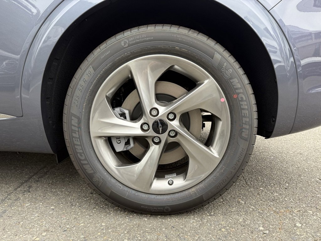 Used 2026 Genesis GV70 2.5T Advanced image 8