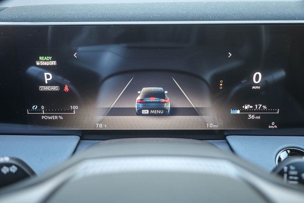 New 2026 Nissan Leaf w/ Illuminated Package FWD image 23