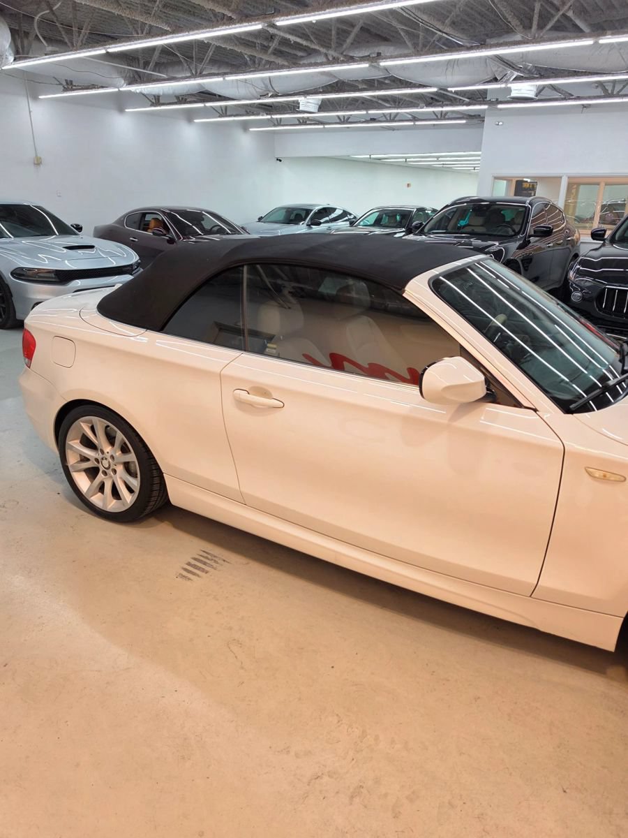Used 2013 BMW 135i Convertible RWD image 17