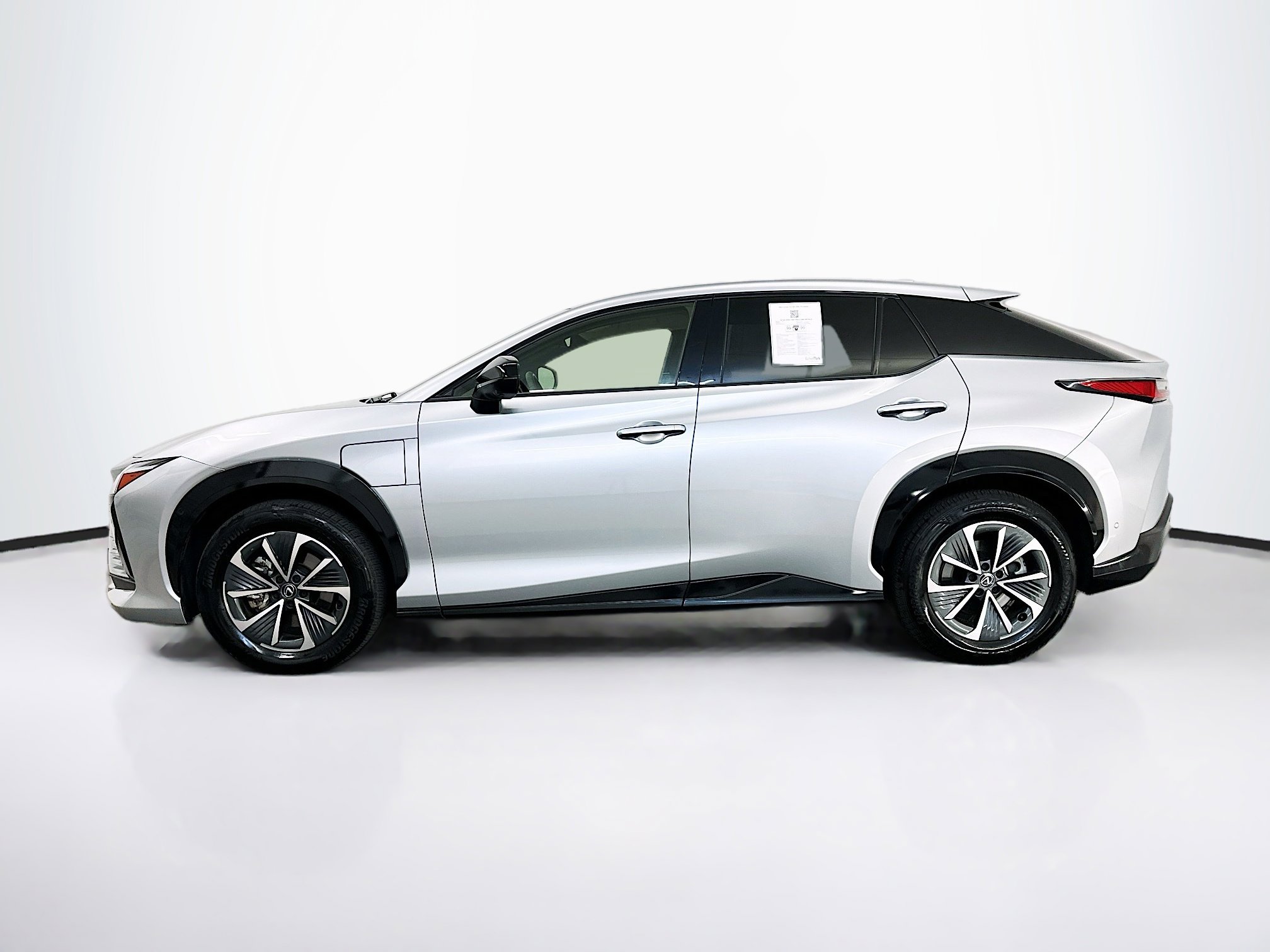 Used 2023 Lexus RZ 450e Premium w/ Technology Package AWD/4WD image 4