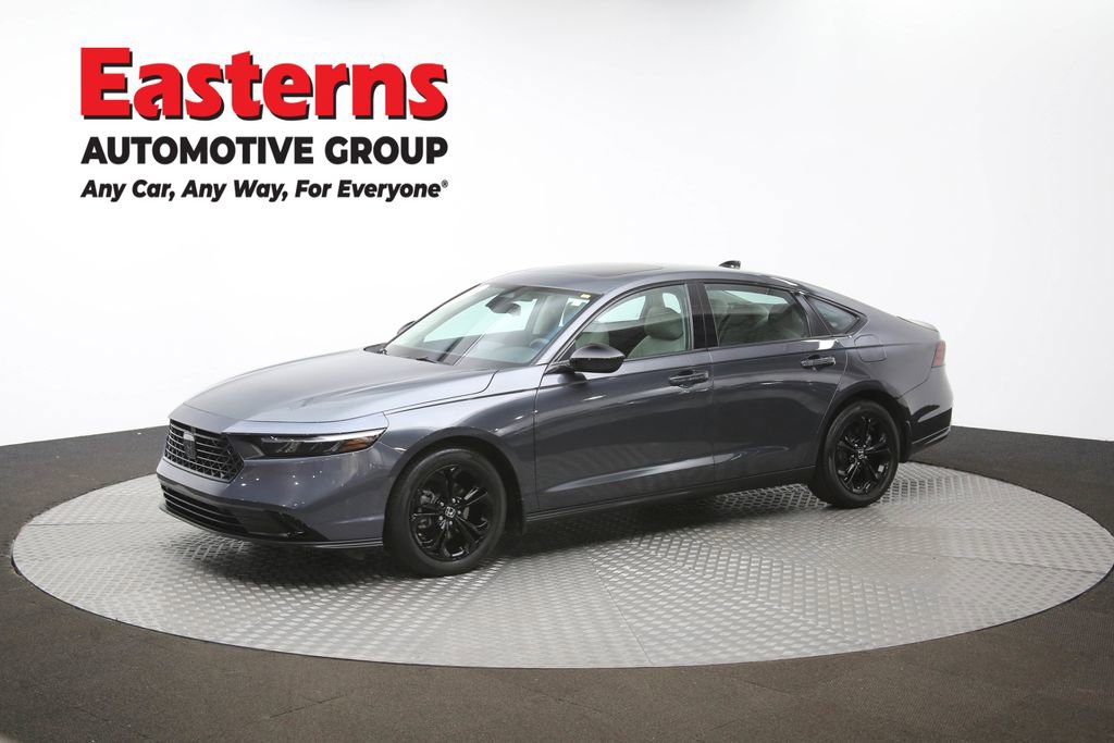 Used 2025 Honda Accord SE image 57