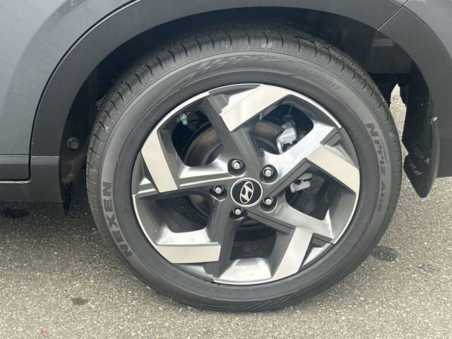 New 2025 Hyundai Venue SEL image 40