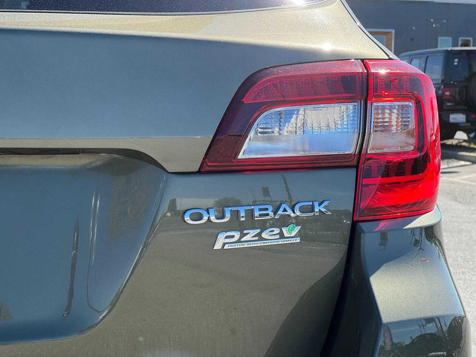 Used 2015 Subaru Outback 2.5i Limited image 27