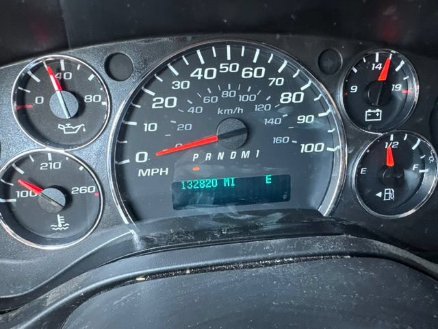 Used 2017 Chevrolet Express 3500 LT w/ LT Preferred Equipment Group RWD image 14