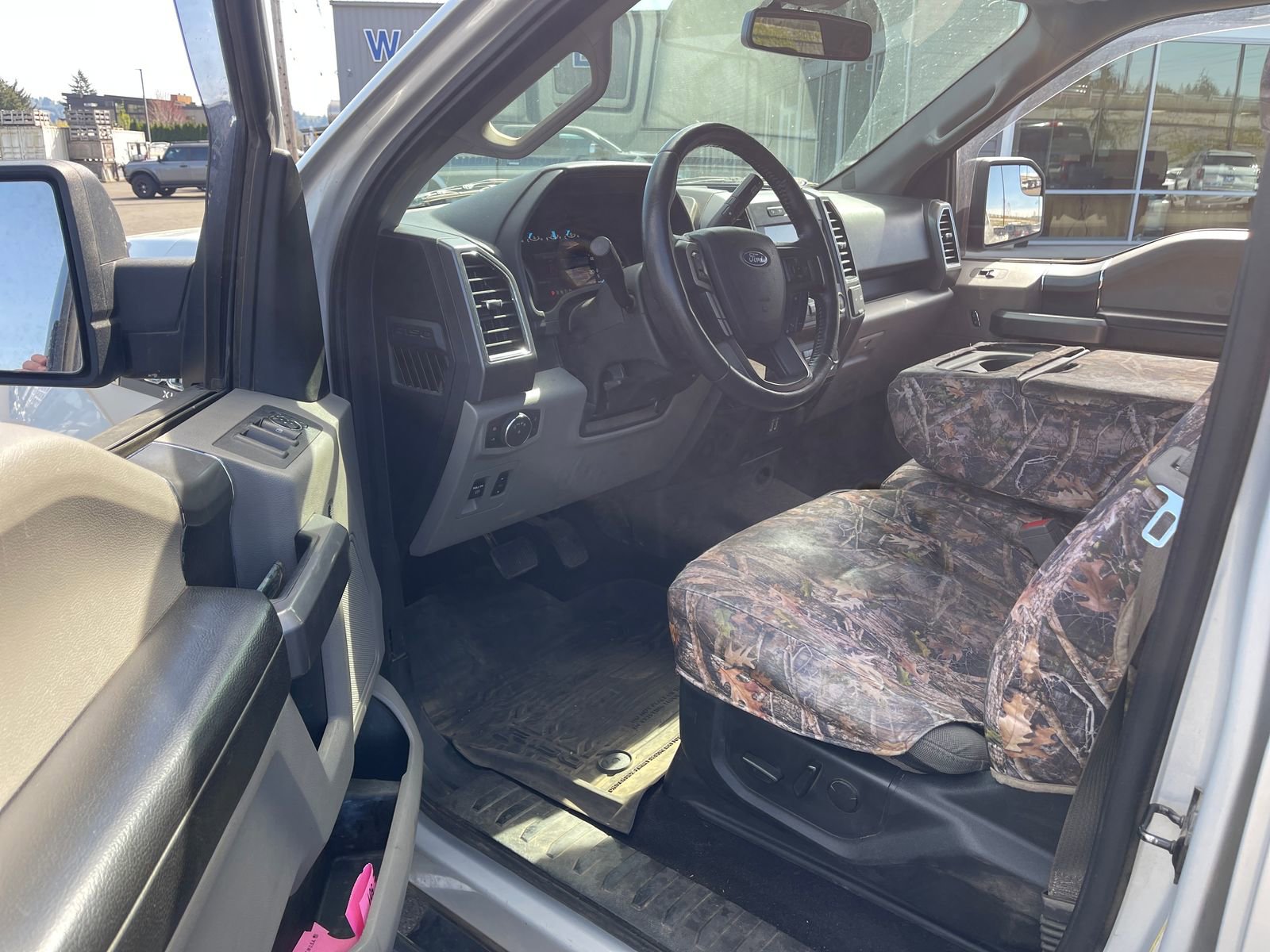 Used 2019 Ford F150 XLT w/ Equipment Group 302A Luxury image 10