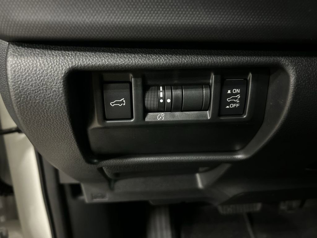 Certified 2025 Subaru Forester Premium image 17