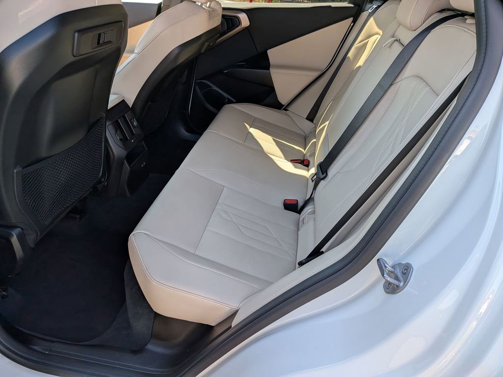 Used 2025 BMW X3 xDrive30i w/ Premium Package image 32