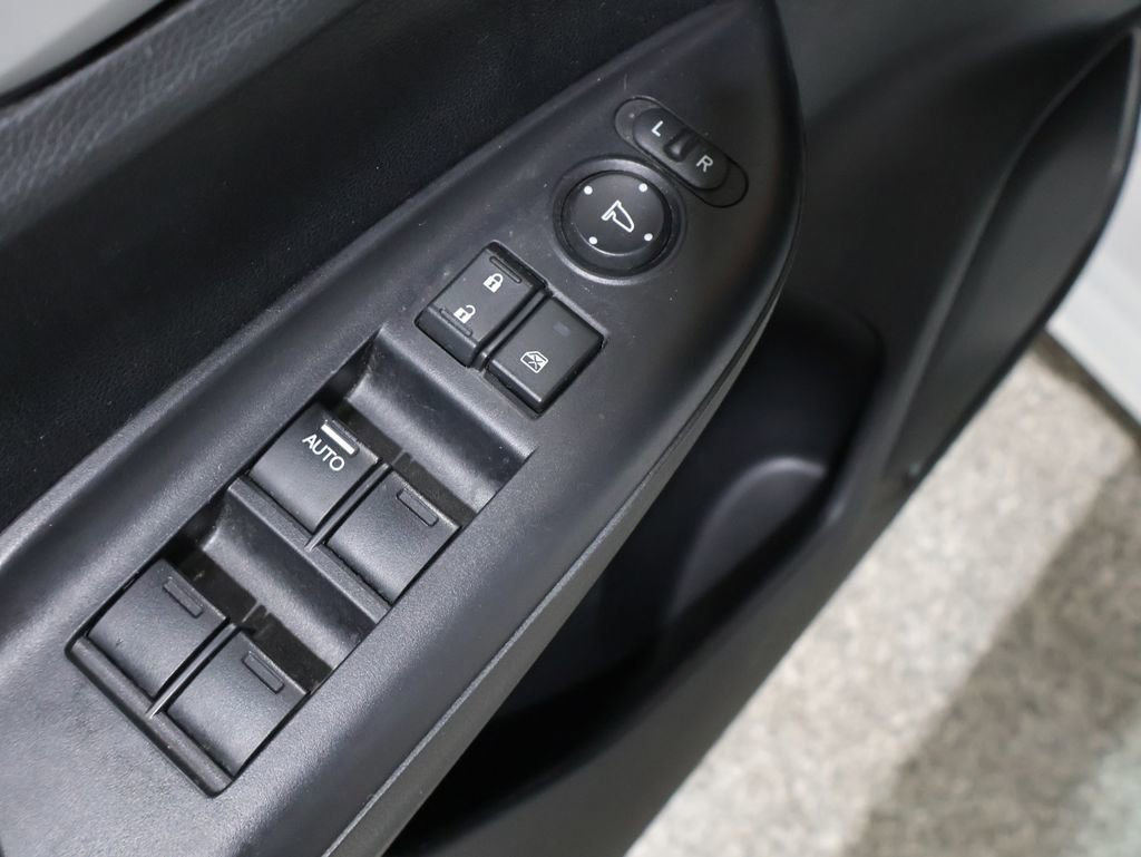 Used 2018 Honda Fit EX image 15