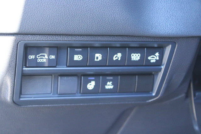 Used 2026 Toyota Sequoia Limited w/ Tow Technology Package AWD/4WD image 11