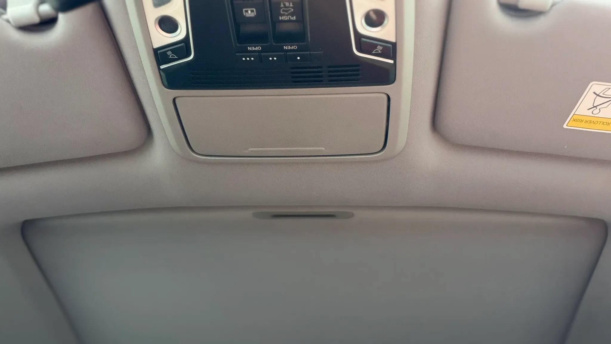 Used 2018 Honda Pilot Elite image 32