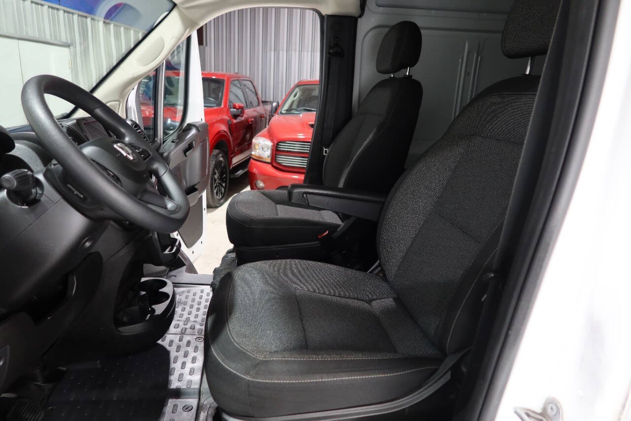 Used 2024 RAM ProMaster 2500 w/ Convenience Group FWD image 21