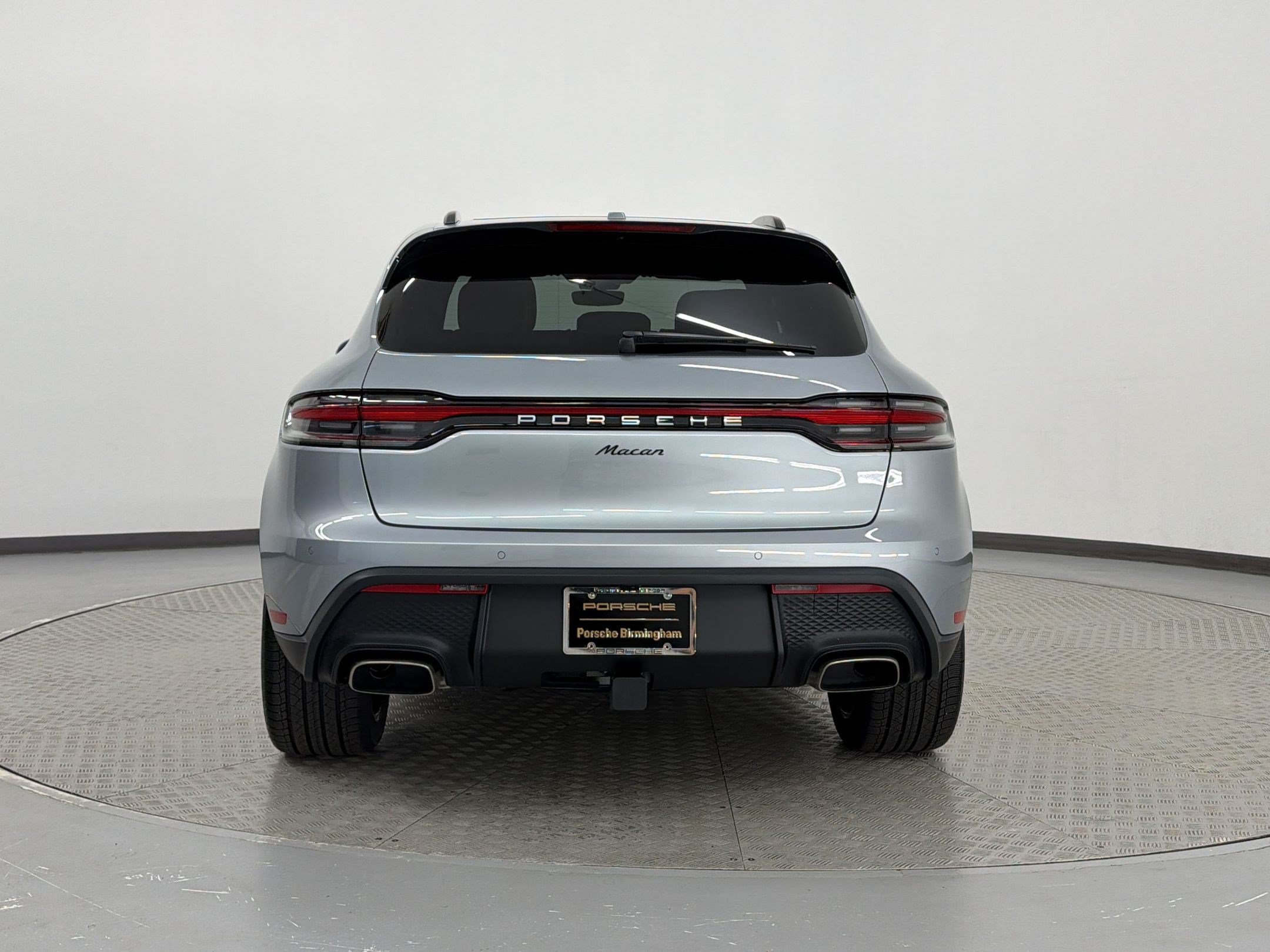 New 2026 Porsche Macan AWD/4WD image 10