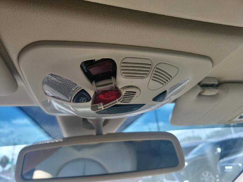 Used 2005 Mercedes-Benz CLK 500 Cabriolet image 21