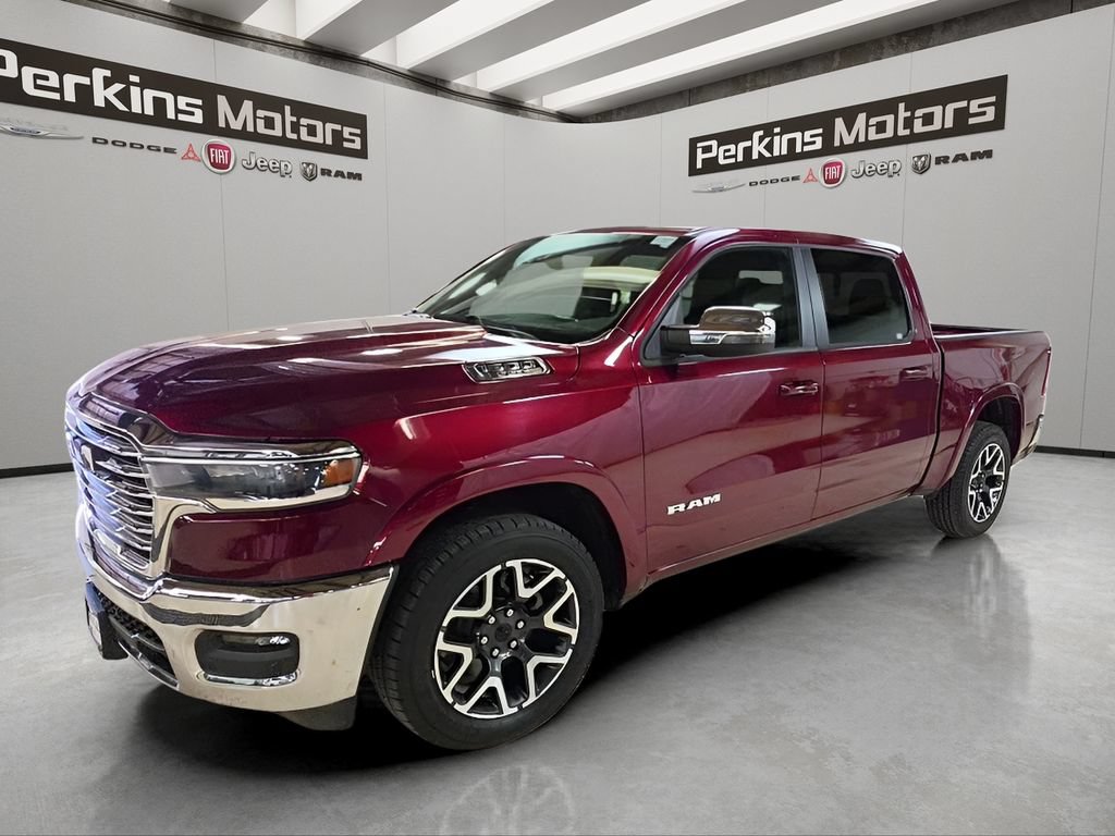 Used 2025 RAM 1500 Laramie AWD/4WD image 1