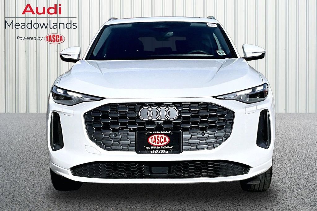 Used 2025 Audi Q5 Premium w/ Convenience Package AWD/4WD image 2