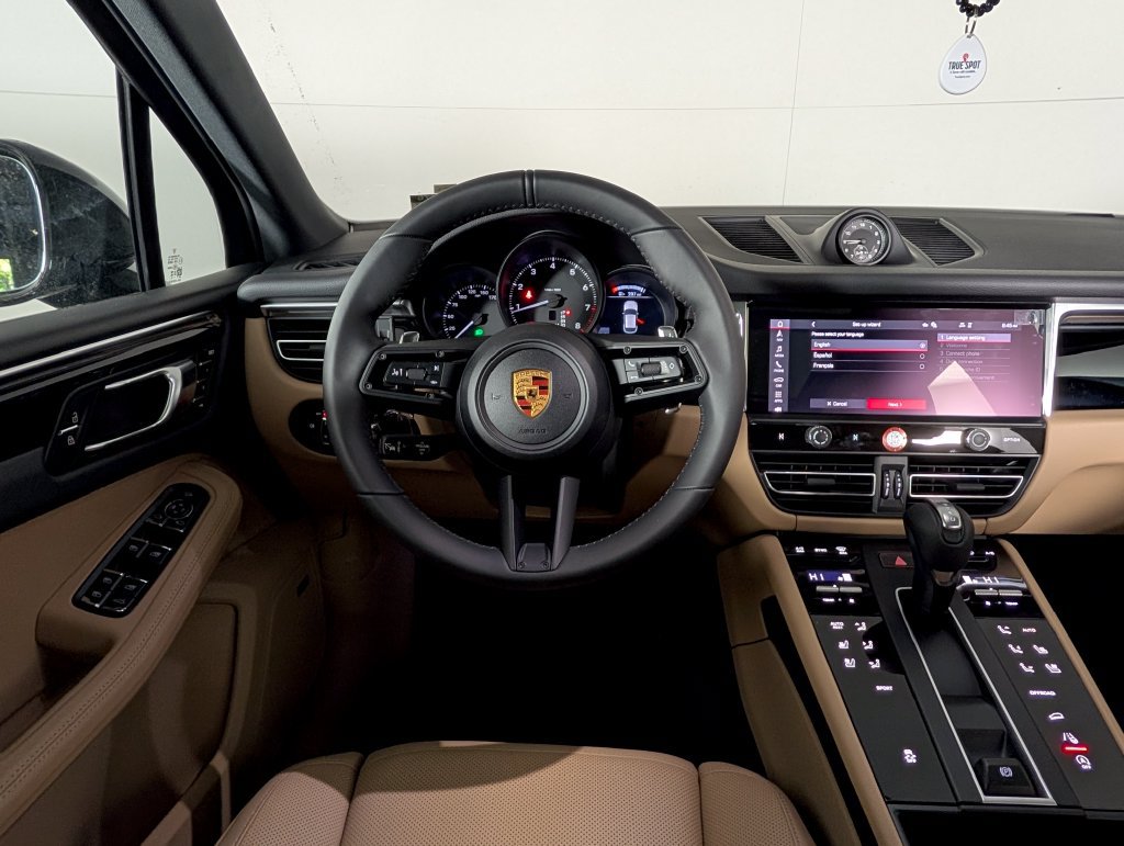 New 2026 Porsche Macan AWD/4WD image 21