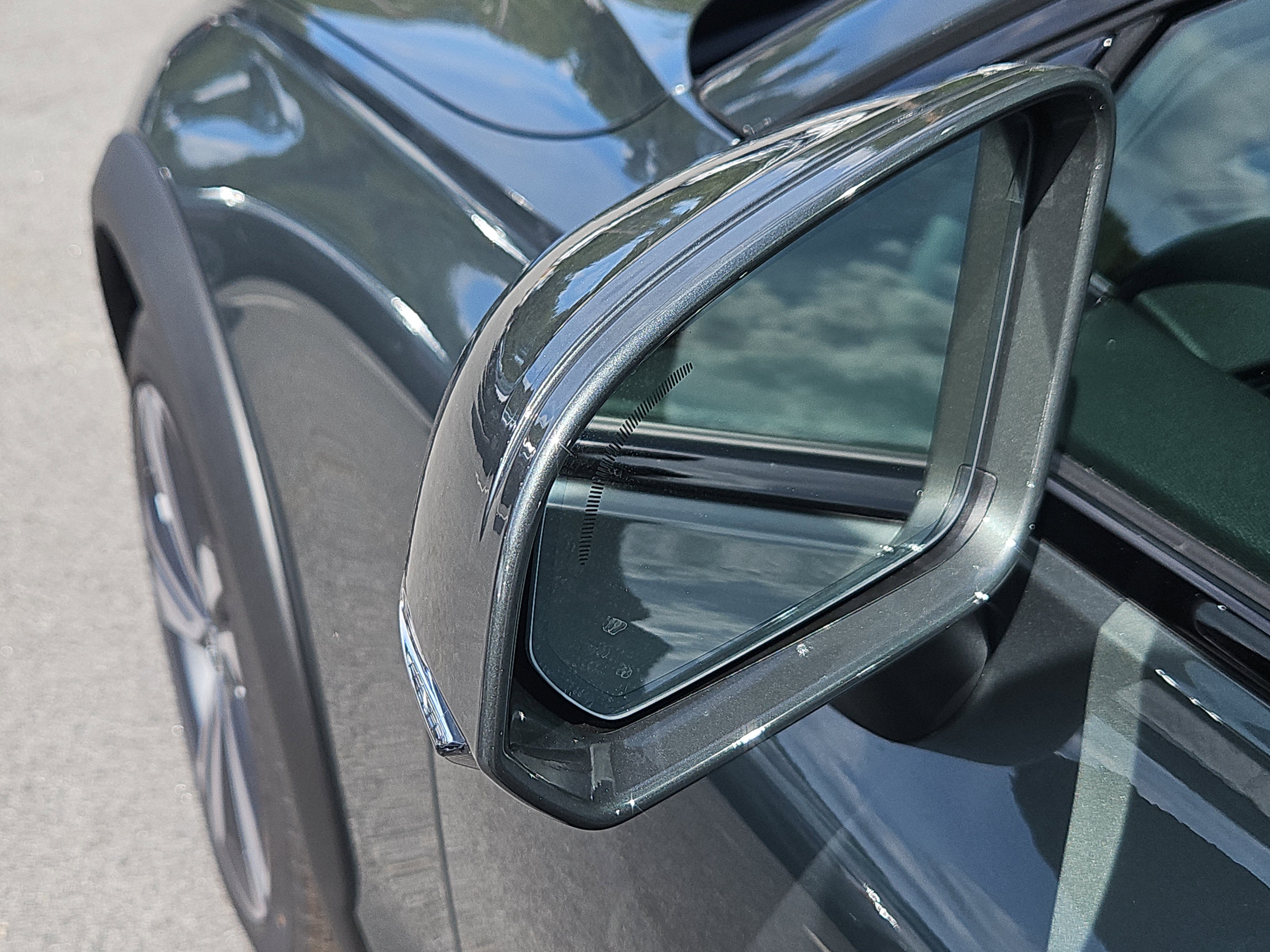 New 2026 Volvo V60 B5 Cross Country Plus w/ Protection Package Premier image 15