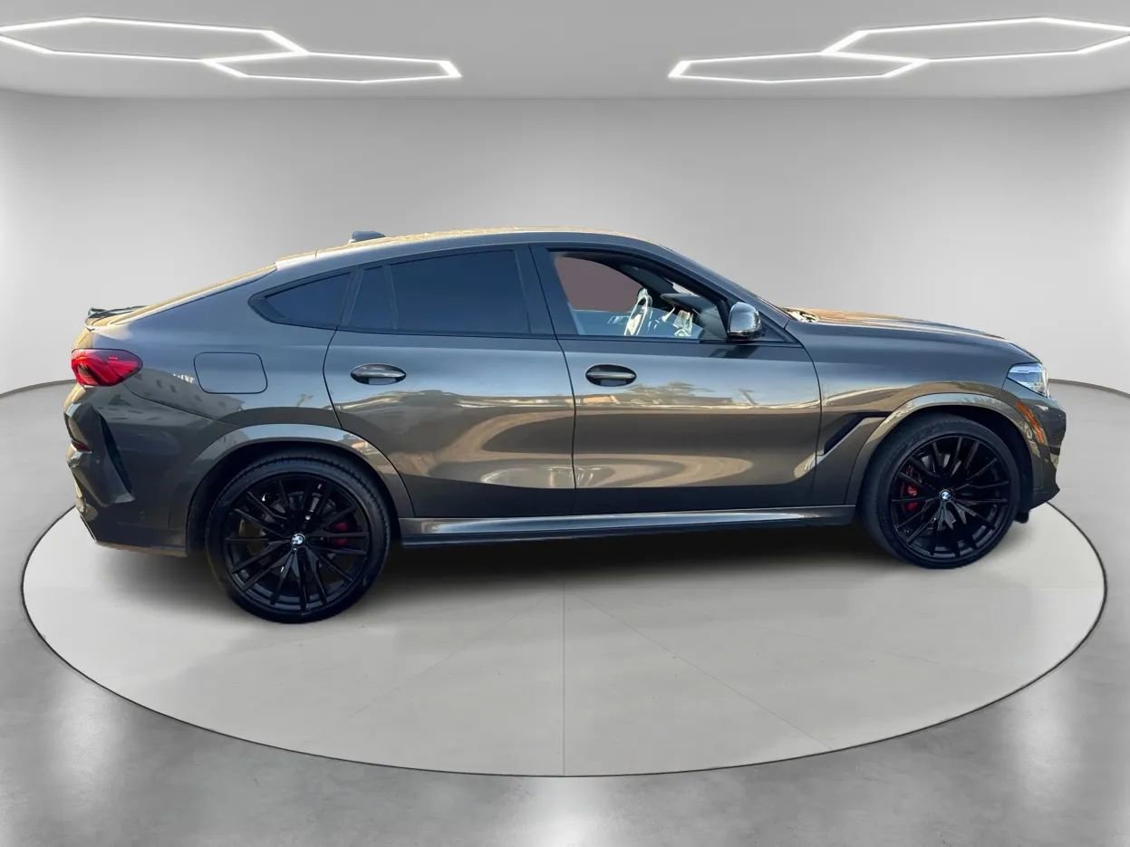 Used 2023 BMW X6 xDrive40i w/ M Sport Package image 4