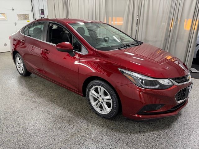 Used 2016 Chevrolet Cruze LT FWD image 3