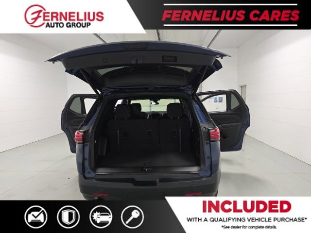 Used 2023 Chevrolet Traverse LT image 11