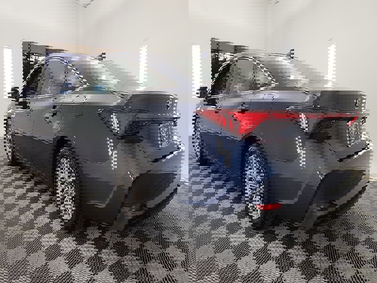 Certified 2019 Toyota Avalon XLE image 22