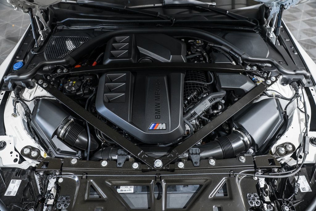 Used 2025 BMW M4 Coupe w/ Executive Package image 33