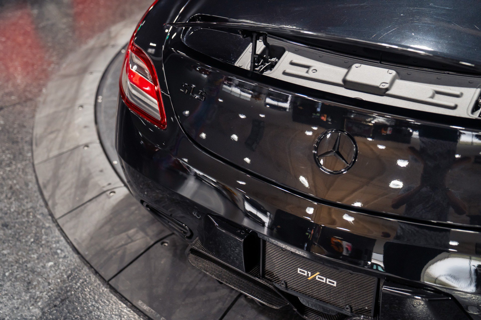 Used 2012 Mercedes-Benz SLS AMG Coupe image 33