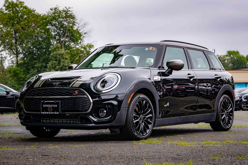 Used 2024 MINI Cooper Clubman S w/ Signature Upholstery Package image 16
