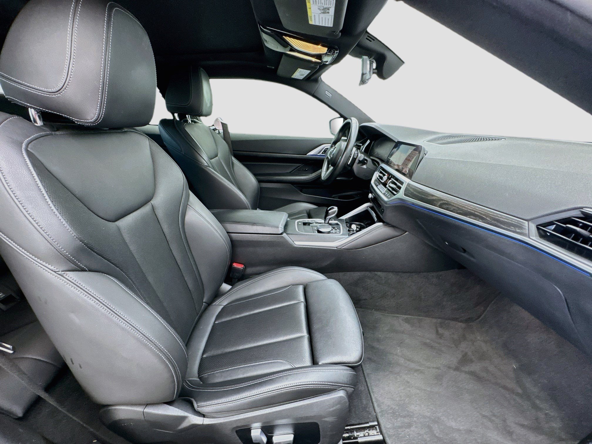 Used 2022 BMW 430i Coupe w/ M Sport Package RWD image 19