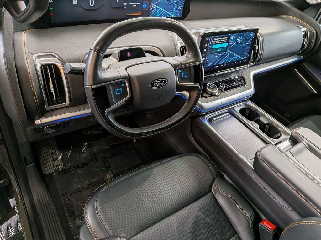 Used 2025 Ford Expedition Tremor image 13