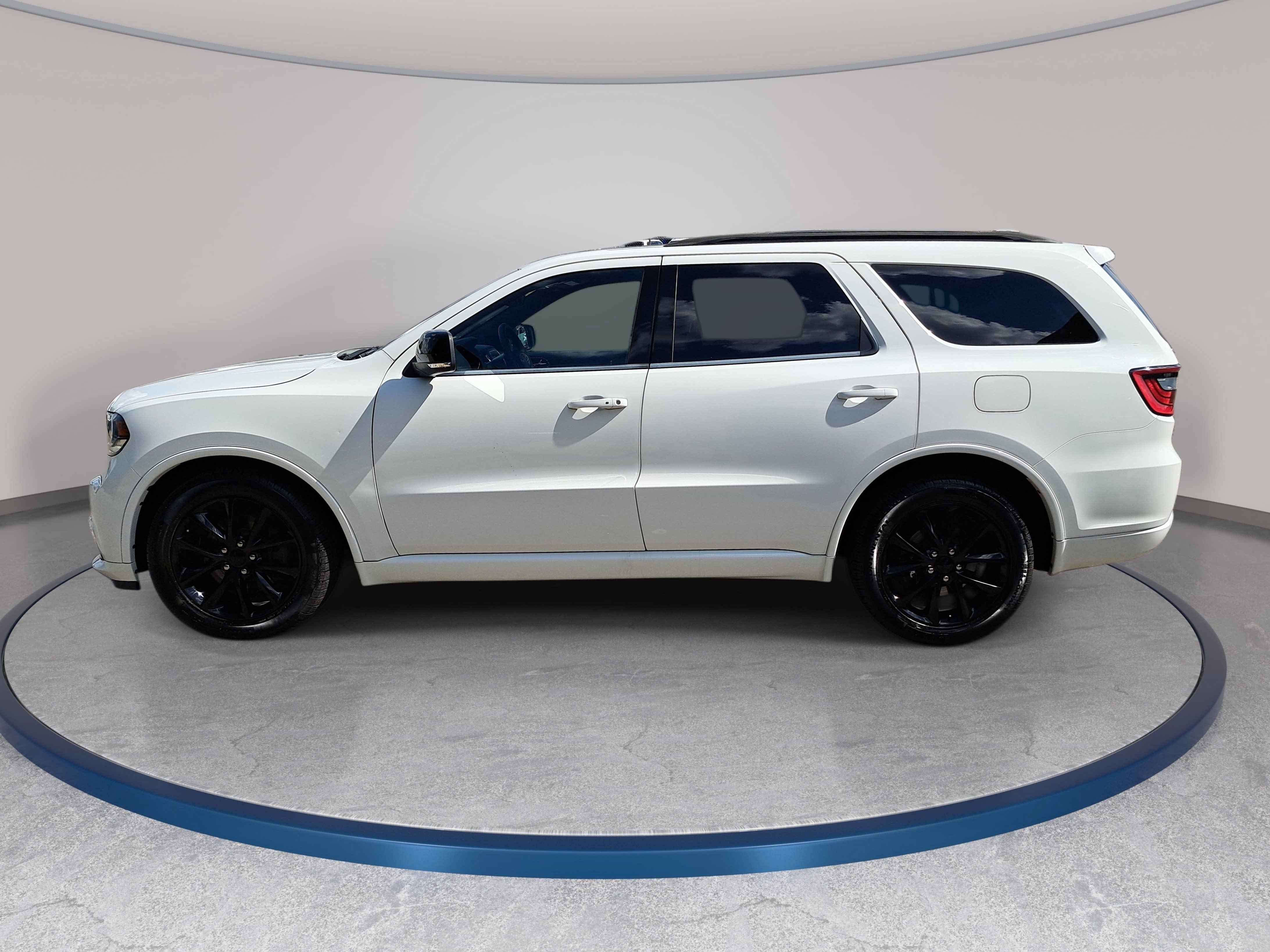Used 2017 Dodge Durango R/T w/ Technology Group AWD/4WD image 8