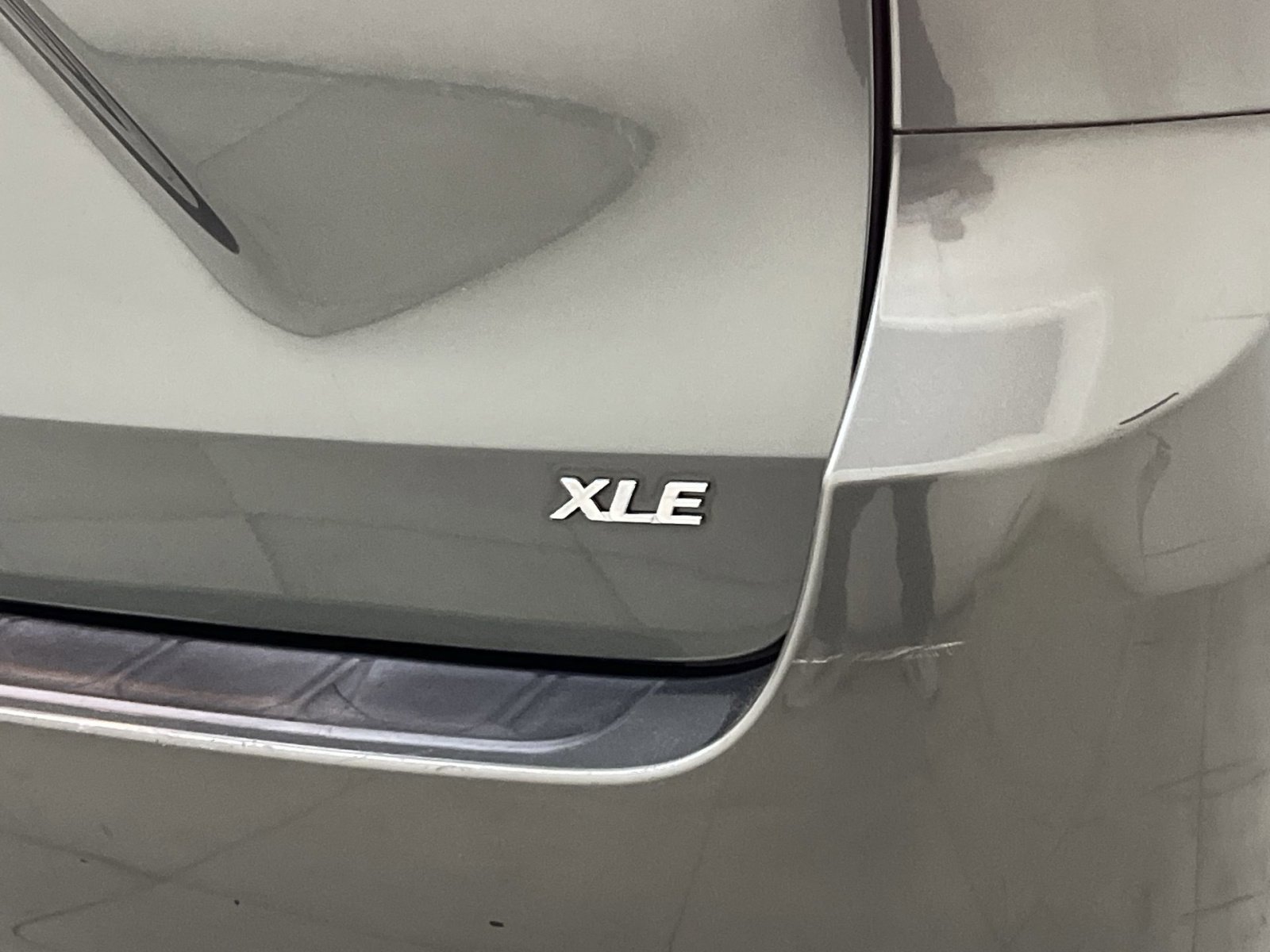 Used 2013 Toyota Sienna XLE FWD image 28