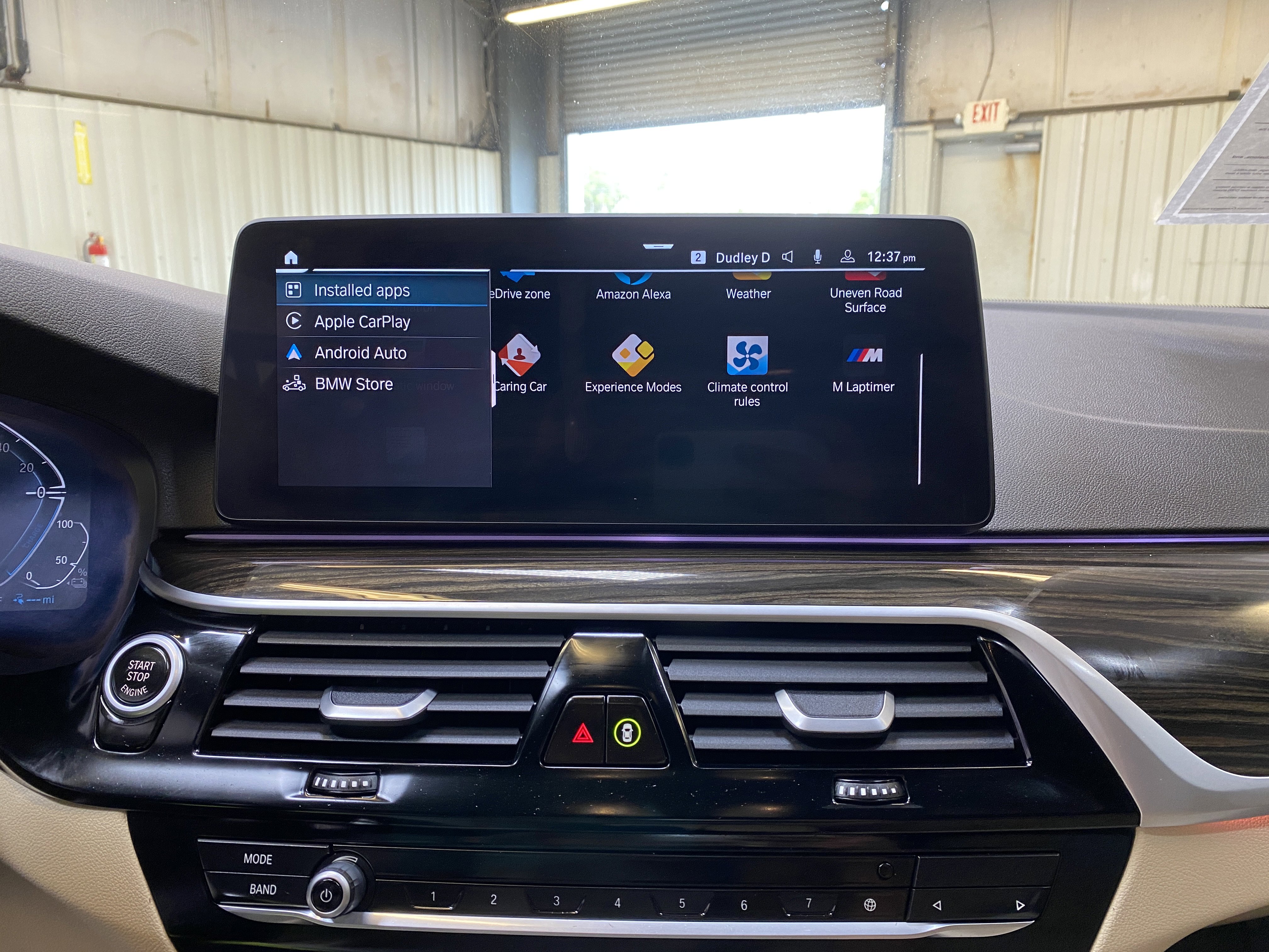 Used 2023 BMW 530e w/ Premium Package image 41