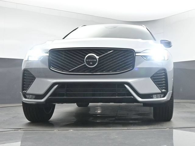 New 2026 Volvo XC60 B5 Plus w/ Protection Package Premier AWD/4WD image 39